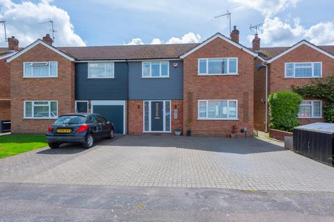 3 bedroom semi-detached house for sale, Southampton Close, Camberley GU17