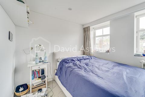 2 bedroom penthouse to rent, Kingsway Place, Clerkenwell, London