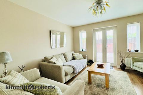 33 Denewood, Murton, Seaham, SR7 9BF