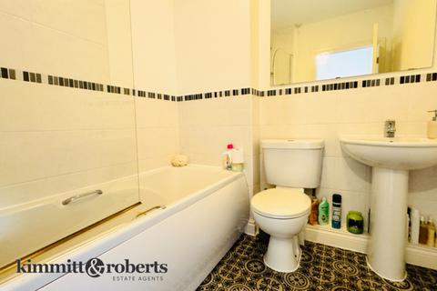33 Denewood, Murton, Seaham, SR7 9BF