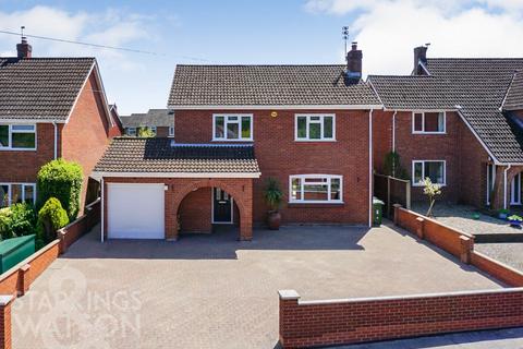4 bedroom detached house for sale, Beverley Way, Drayton, Norwich
