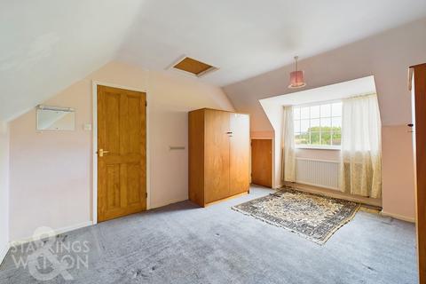 4 bedroom chalet for sale, Church Road, Blofield, Norwich