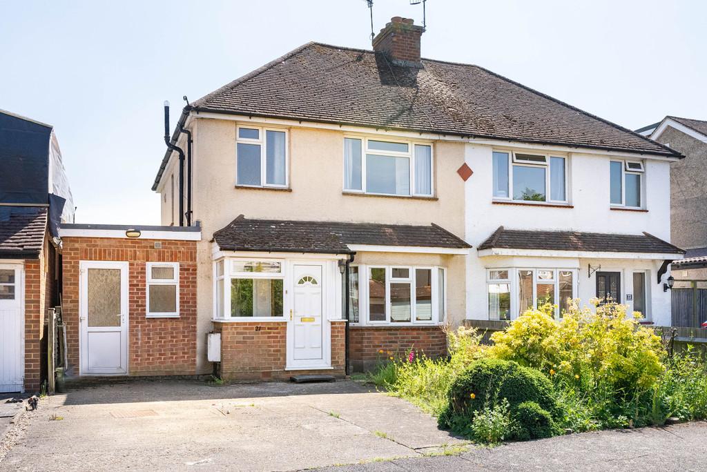 Glenfield Road, Brockham 3 bed semidetached house for sale £550,000