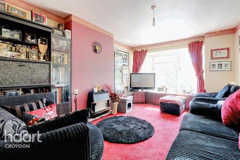 2 bedroom maisonette for sale, Godstone Road, Kenley