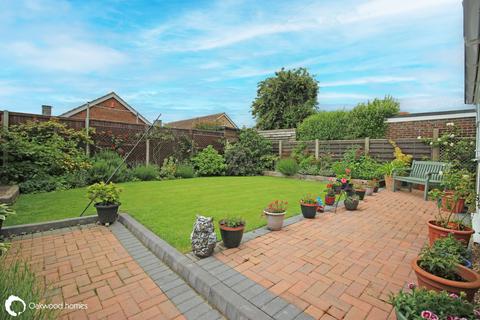 2 bedroom detached bungalow for sale, Foads Hill, Cliffsend, Ramsgate