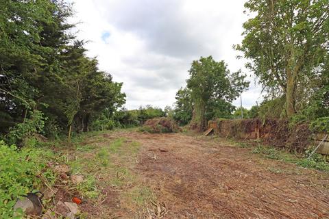 Land for sale, Land Adjacent Loraine Way