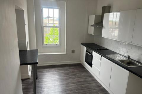 2 bedroom apartment to rent, High Street, Poole, BH15