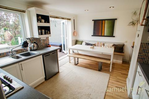 35 Saffron Close, Royal Wootton Bassett, Swindon, SN4 7JB