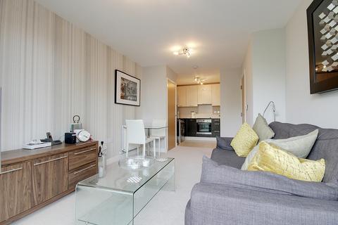 1 bedroom apartment to rent, Parkside Crt, Booth Road, E16