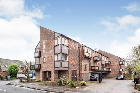 2 bedroom apartment to rent, River Court, Trinity Street, OX1 1TQ