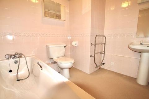 Flat 18, The Queens Ranelagh Road, Deal, CT14 7BD