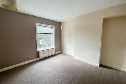 2 bedroom terraced house to rent, St Annes Road, Skircoat Green, Halifax