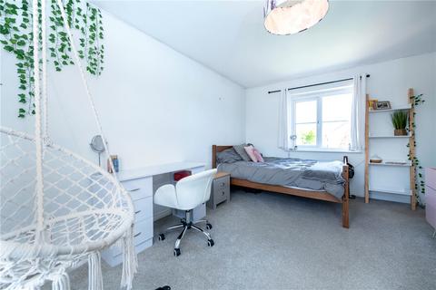 2 Chepstow Drive, Bourne, PE10 0RX
