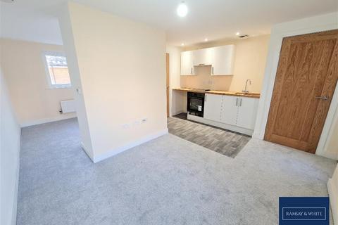 1 bedroom flat to rent, Glyn Teg, Merthyr Tydfil, CF47 0JE