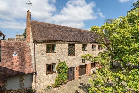 3 bedroom character property for sale, Haresfield, Stonehouse GL10