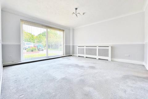 1 bedroom flat for sale, Grand Avenue, Worthing, West Sussex, BN11