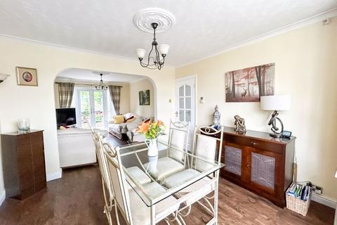 3 bedroom semi-detached house for sale, Foley Road West, Streetly, Sutton Coldfield, B74 3NZ