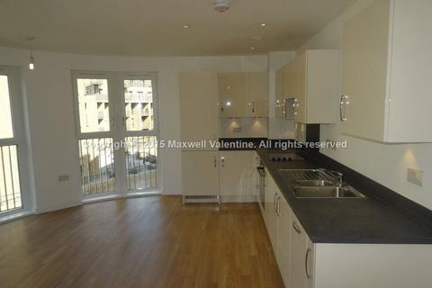 2 bedroom apartment to rent, Cabot Close, Croydon