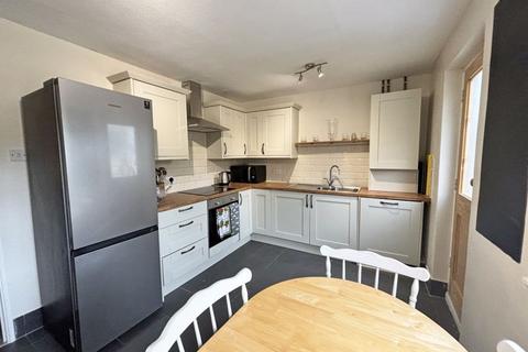 2 bedroom semi-detached house to rent, Lime Close, Minehead