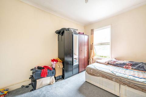 11 Blenheim Road, London, E15 1UF