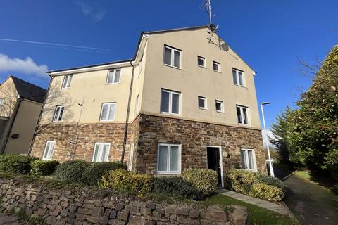 2 bedroom apartment to rent, Two bed apartment, Clittaford Road near to Derriford Move in for August