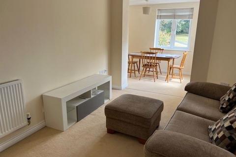 2 bedroom apartment to rent, Two bed apartment, Clittaford Road near to Derriford Move in for August