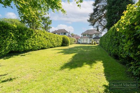 4 bedroom detached house for sale, Glebe Hyrst, Sanderstead