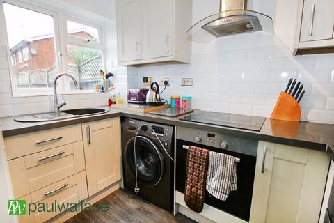 2 bedroom terraced house for sale, Bushbarns, West Cheshunt