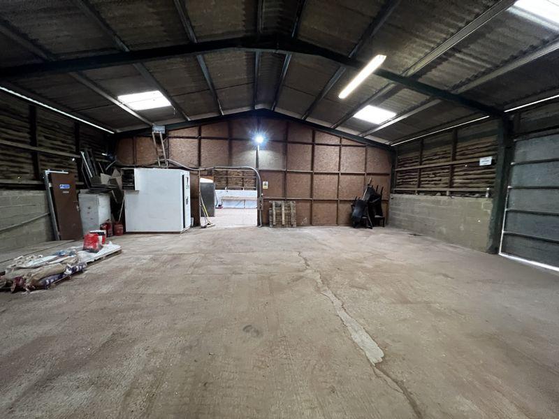 Unit to let Rural Chartham Industrial unit to rent £1,333 pcm (£308 pw)
