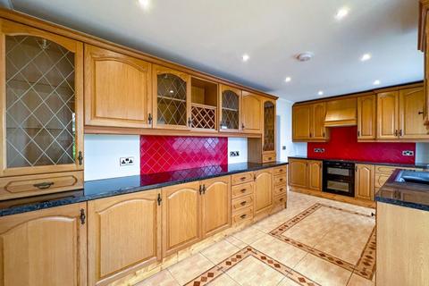 3 bedroom semi-detached house for sale, Grays Close, Stoke-On-Trent