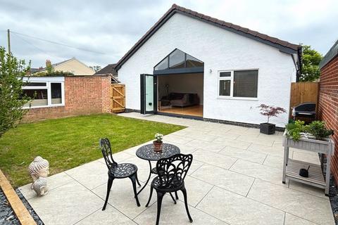 3 bedroom detached bungalow for sale, Parton Road, Churchdown, Gloucester