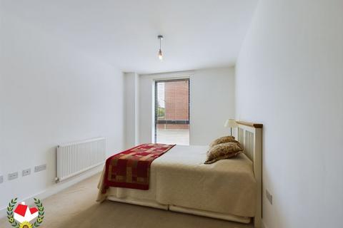 2 bedroom apartment for sale, Kiln Close, Gloucester