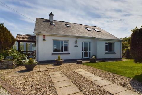 5 bedroom bungalow for sale, Trevoole (rural Camborne) - Superb five bedroom home