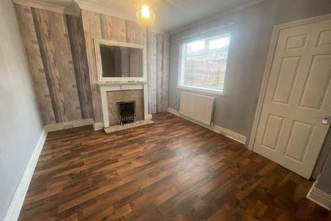 2 bedroom apartment to rent, Kings Road North, Wallsend NE28