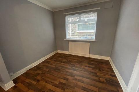 2 bedroom apartment to rent, Kings Road North, Wallsend NE28