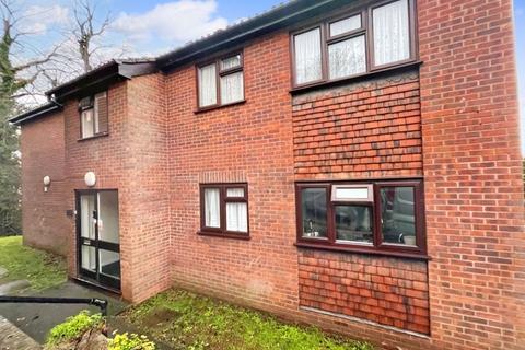 2 bedroom apartment for sale, Kaybridge Close, High Wycombe HP13