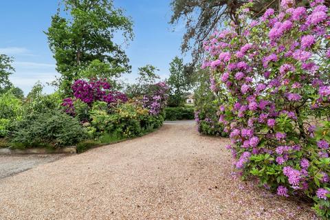 4 bedroom detached house for sale, 37 Macdonald Road, Lightwater GU18