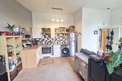 2 bedroom apartment for sale, The Crescent, Gloucester GL1