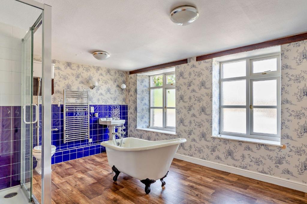Farmhouse Bathroom
