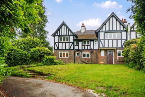 5 bedroom house to rent, Furze Hill, Purley CR8