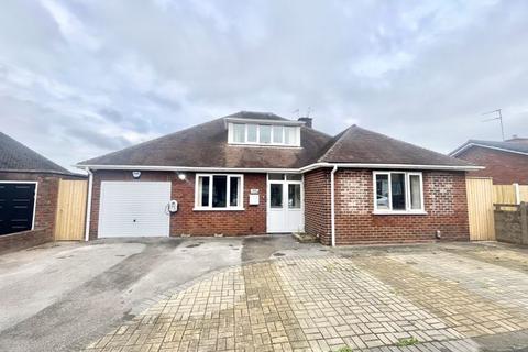 3 bedroom detached bungalow for sale, Scotts Green Close, Dudley DY1