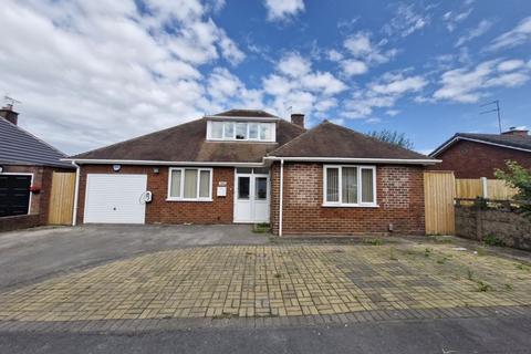 3 bedroom detached bungalow for sale, Scotts Green Close, Dudley DY1