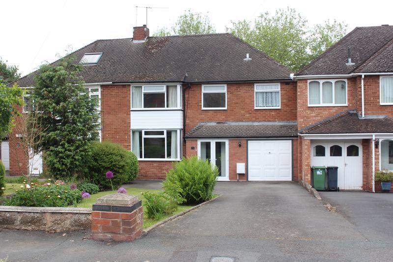 Court Crescent, Kingswinford DY6 5 bed semidetached house for sale £