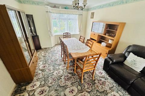 3 bedroom semi-detached house for sale, Summerhill Road, Coseley WV14