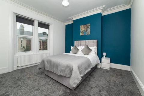 3 bedroom flat to rent, Newcastle upon Tyne NE4