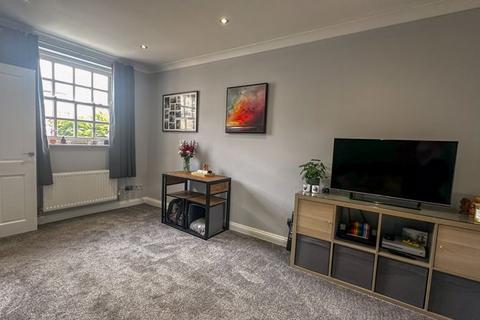 2 bedroom terraced house for sale, Theaks Mews, Taunton TA1