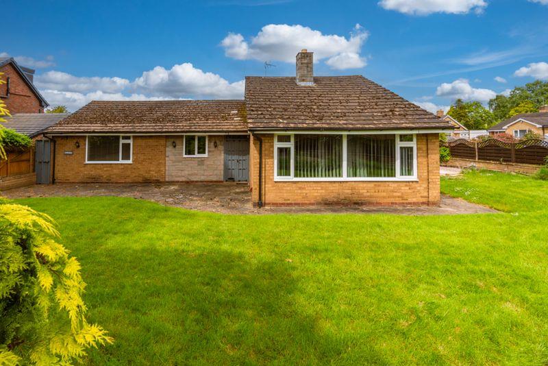 Redlake Road, Stourbridge DY9 3 bed bungalow for sale £500,000