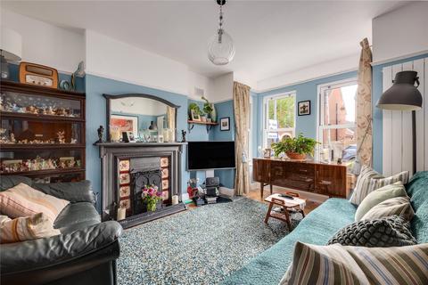 14 Campbell Road, Bedford, MK40 3DD