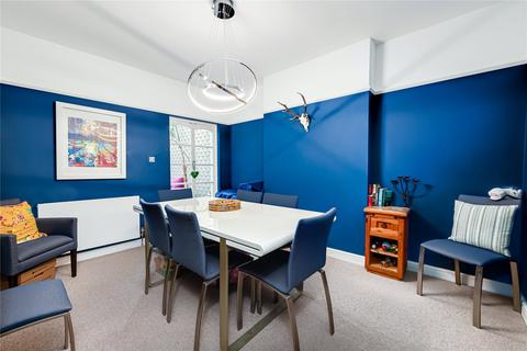 14 Campbell Road, Bedford, MK40 3DD