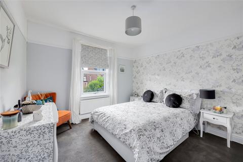 14 Campbell Road, Bedford, MK40 3DD